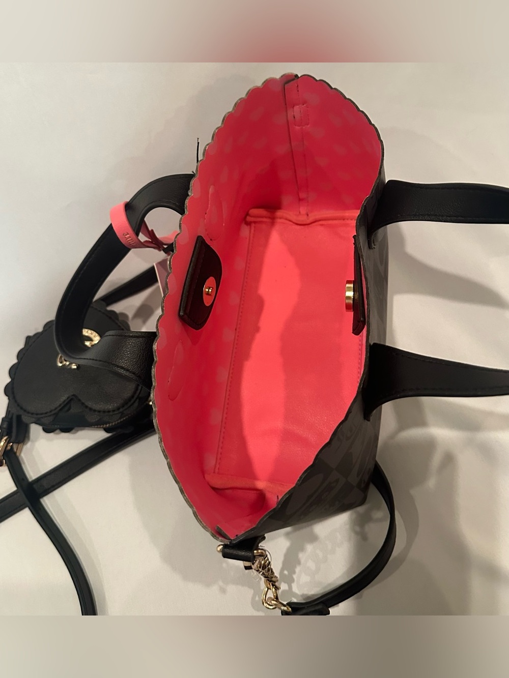 Juicy Couture Crossbody Tote Bag - Picture 7 of 8